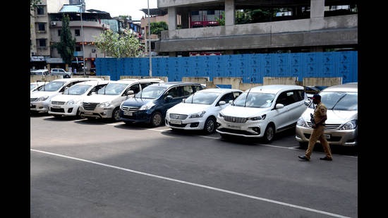 Some of the vehicles recovered by Koparkhairane police officials from the man arrested. (BACHCHAN KUMAR/HT PHOTO)