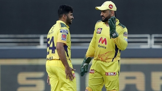 Shardul Thakur gave CSK the first breakthrough getting Mayank Agarwal out LBW. He finished with 3/28(IPL/Twitter)