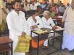 Candidates aspiring to become teachers at government-aided Sanskrit schools waiting for their interviews at GIC-Prayagraj.(HT Photo) Candidates aspiring to become teachers at government-aided Sanskrit schools waiting for their interviews at GIC-Prayagraj.(HT Photo)