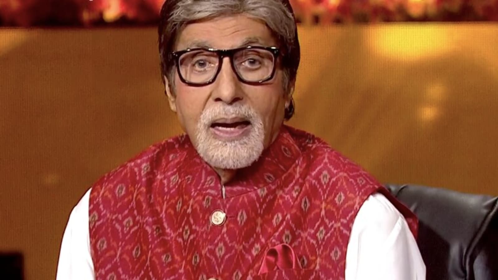 KBC 13 Amitabh Bachchan goes oh my gosh after bumping into