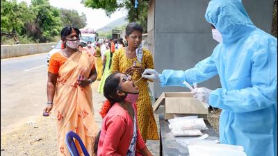 Coimbatore, Erode and Salem, in the western region of Tamil Nadu which had fewer infections during the first wave but were severely affected during the second wave showed a sero-positivity of 71%, 70% and 60% respectively. The lowest sero-prevalence was found in Karur district with 51%. (PTI PHOTO.) Coimbatore, Erode and Salem, in the western region of Tamil Nadu which had fewer infections during the first wave but were severely affected during the second wave showed a sero-positivity of 71%, 70% and 60% respectively. The lowest sero-prevalence was found in Karur district with 51%. (PTI PHOTO.)