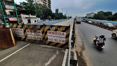 The 2 new lanes of Kopri Bridge, which connects Thane and Mumbai, is ready for inauguration. (PRAFUL GANGURDE/HT PHOTO) The 2 new lanes of Kopri Bridge, which connects Thane and Mumbai, is ready for inauguration. (PRAFUL GANGURDE/HT PHOTO)