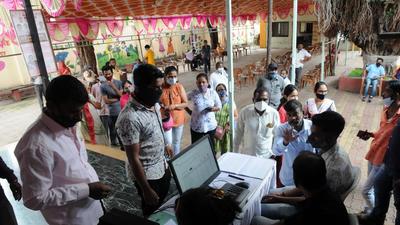 Beneficiaries at a Covid vaccination centre in Pune. Even as Covid-19 cases in Pune has stabilised, the district still accounts for the highest number of virus cases than any other district in Maharashtra. (HT) Beneficiaries at a Covid vaccination centre in Pune. Even as Covid-19 cases in Pune has stabilised, the district still accounts for the highest number of virus cases than any other district in Maharashtra. (HT)