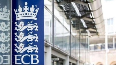 ECB (Twitter)