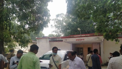 The Supreme Court on Thursday asked the Uttar Pradesh government to submit a report within a day on how many arrests have been made so far in connection with the case. (HT photo) The Supreme Court on Thursday asked the Uttar Pradesh government to submit a report within a day on how many arrests have been made so far in connection with the case. (HT photo)
