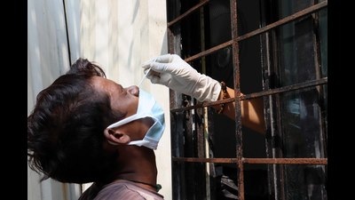 A person gets his antigen testing at Rukminibai Hospital in Kalyan (W) on Friday. Out of the average 600 active Covid cases in Kalyan and Delhi, a little more than three-fourths are asymptomatic. (RISHIKESH CHOUDHARY/HT PHOTO) A person gets his antigen testing at Rukminibai Hospital in Kalyan (W) on Friday. Out of the average 600 active Covid cases in Kalyan and Delhi, a little more than three-fourths are asymptomatic. (RISHIKESH CHOUDHARY/HT PHOTO)
