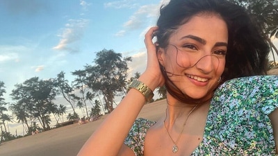 Palak Tiwari decided to begin the countdown to her birthday with a photoshoot at a beach and in a park. Palak Tiwari decided to begin the countdown to her birthday with a photoshoot at a beach and in a park.