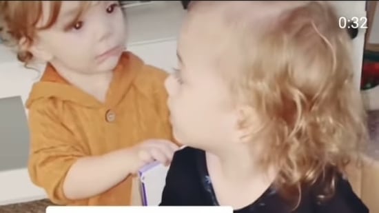 The image shows the brother and sister duo.(Instagram/@laura._.lovee)