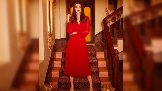 In another, Diana Penty can be seen donning a bright red dress. She completed her look by adding some bold red colour to her lips.(Instagram/@dianapenty)