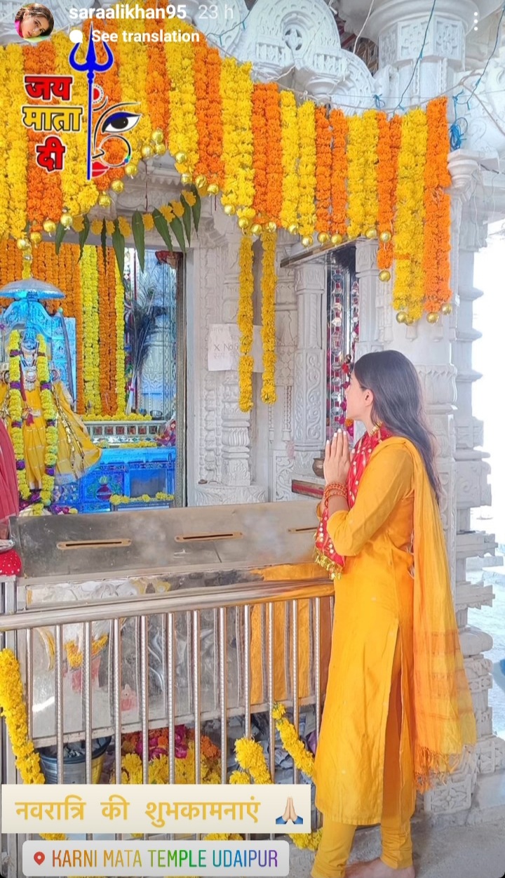 Sara Ali Khan wishes fans on Navratri(Instagram/saraalikhan95) Sara Ali Khan wishes fans on Navratri(Instagram/saraalikhan95)