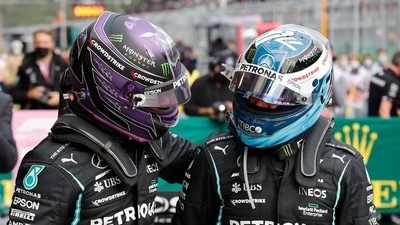 F1: Hamilton takes pole for Turkish GP ahead of Bottas (REUTERS)