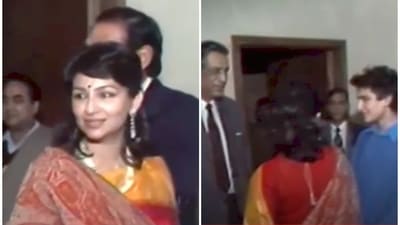 Saif Ali Khan and Sharmila Tagore featured with Satyajit Ray in an old video. Saif Ali Khan and Sharmila Tagore featured with Satyajit Ray in an old video.