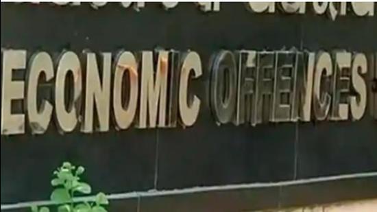 The economic offences wing (EOW) of Mumbai Police have booked five directors of two Assam-based vehicle loan finance firms for allegedly duping a city based non-banking finance company (NBFC) of <span class='webrupee'>₹</span>114 crore. (HT File) The economic offences wing (EOW) of Mumbai Police have booked five directors of two Assam-based vehicle loan finance firms for allegedly duping a city based non-banking finance company (NBFC) of <span class='webrupee'>₹</span>114 crore. (HT File)