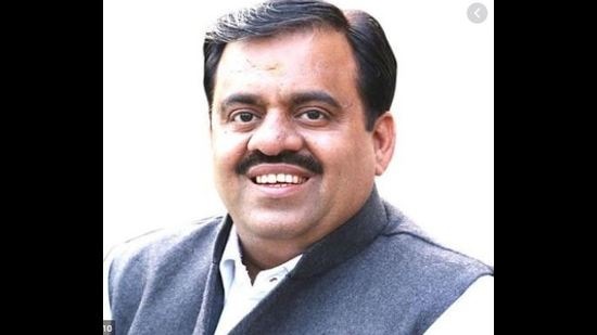 BJP national general secretary Tarun Chugh says is only cheap politics by the parties that are making a beeline to Lakhimpur Kheri to pay lip service to the farmers.