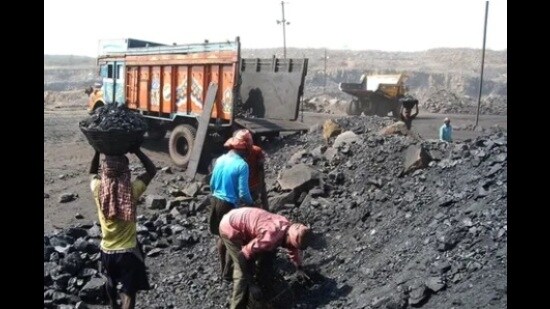 Coal shortage: UP’s power plants are fast running out of coal supply with most reporting just two- three days is stocks left. (HT File Photo)