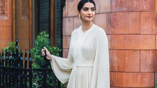 Sonam Kapoor owns a house at Notting Hill in London.