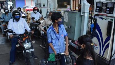 Fuel prices have been raised on all six consecutive days up to October 10. (HT PHOTO) Fuel prices have been raised on all six consecutive days up to October 10. (HT PHOTO)