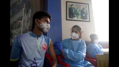 While Maharashtra has been witnessing a steady drop in the daily Covid-19 caseload, infections in Mumbai are seeing a slight rise. While Maharashtra has been witnessing a steady drop in the daily Covid-19 caseload, infections in Mumbai are seeing a slight rise.