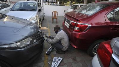 The transport department has planned to launch an enforcement drive against all such vehicles found without the device from Monday and fine them up to ₹5,000. (Sunil Ghosh /HT) The transport department has planned to launch an enforcement drive against all such vehicles found without the device from Monday and fine them up to ₹5,000. (Sunil Ghosh /HT)