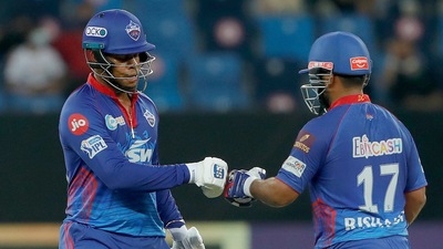 Eventually, Pant (51*) and Hetmyer (37) put on an 83-run stand to take DC to 172/5 (BCCI/IPL)