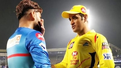 Rishabh Pant and MS Dhoni.&nbsp; (Twitter)