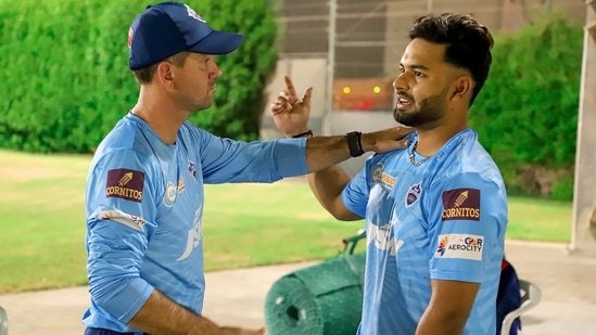 Delhi Capitals captain Rishabh Pant with coach Ricky Ponting.(Delhi Capitals) Delhi Capitals captain Rishabh Pant with coach Ricky Ponting.(Delhi Capitals)