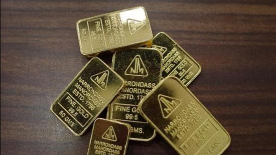 A Bengaluru-bound passenger was caught with gold biscuits worth <span class='webrupee'>₹</span>28.18 lakh concealed in his rectum during security check at Patna’s Jayprakash Narayan International Airport late on Saturday evening (REUTERS/FILE) A Bengaluru-bound passenger was caught with gold biscuits worth <span class='webrupee'>₹</span>28.18 lakh concealed in his rectum during security check at Patna’s Jayprakash Narayan International Airport late on Saturday evening (REUTERS/FILE)