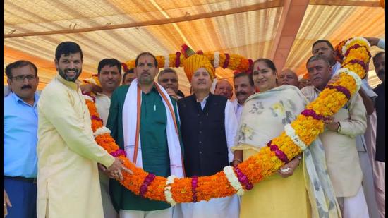 At a felicitation event organised by village residents, Inderjist Singh said that youth from local villages in the jurisdiction of the municipality, whose land was acquired for setting up the industrial township in Manesar, should be given preference for employment. At a felicitation event organised by village residents, Inderjist Singh said that youth from local villages in the jurisdiction of the municipality, whose land was acquired for setting up the industrial township in Manesar, should be given preference for employment.