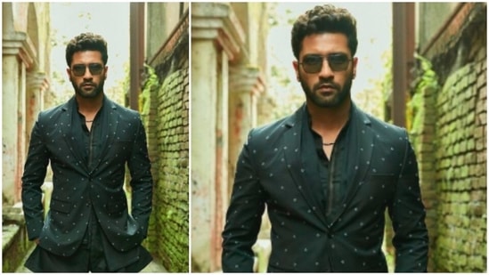 Vicky Kaushal had also styled himself in a black kurta and pyjama while promoting Udham Singh earlier.(Instagram/@vickykaushal09)