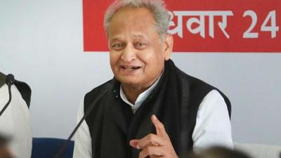 Enforcement Directorate (ED) on Monday once again questioned Rajasthan chief minister Ashok Gehlot’s elder brother Agrasain Gehlot in connection with a money-laundering probe (Agencies) Enforcement Directorate (ED) on Monday once again questioned Rajasthan chief minister Ashok Gehlot’s elder brother Agrasain Gehlot in connection with a money-laundering probe (Agencies)