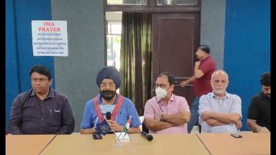 Around 300 doctors from different parts of Punjab took part in the IMA meeting to discuss the alleged harassment at the hands of health insurance firm. (HT Photo)