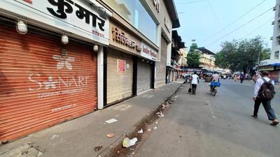 Local traders kept their shops shut in response to the shutdown call given by the 3 parties running Maharashtra’s coalition government. (HT Photo)