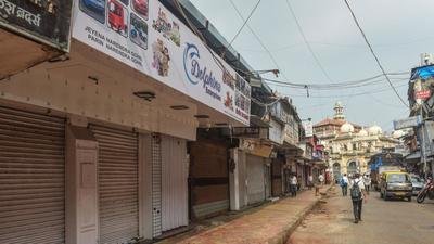 Shops closed during Maharashtra Bandh at Shaikh Memon street near Jama Masjid,Mumbai, on Monday. (Pratik Chorge/HT Photo) Shops closed during Maharashtra Bandh at Shaikh Memon street near Jama Masjid,Mumbai, on Monday. (Pratik Chorge/HT Photo)