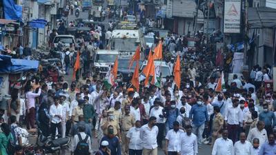 Shiv Sena and Nationalist Congress Party (NCP) workers staged a huge rally in Thane city to support Maharashtra bandh call (HT Photo by Praful Gangurde) Shiv Sena and Nationalist Congress Party (NCP) workers staged a huge rally in Thane city to support Maharashtra bandh call (HT Photo by Praful Gangurde)