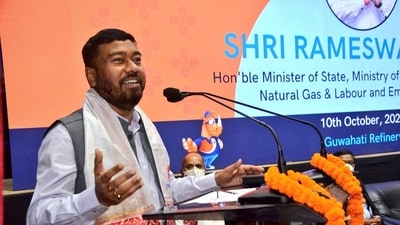 Teli asked reporters if the vaccine which they have taken against Covid-19 was for free or not. (Twitter/Rameswar Teli) Teli asked reporters if the vaccine which they have taken against Covid-19 was for free or not. (Twitter/Rameswar Teli)
