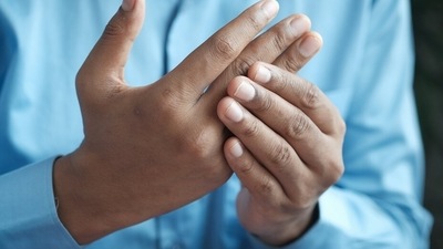 World Arthritis Day: While there are many types of arthritis, the common ones are osteoarthritis (OA) and rheumatoid arthritis (RA). (Pexels) World Arthritis Day: While there are many types of arthritis, the common ones are osteoarthritis (OA) and rheumatoid arthritis (RA). (Pexels)