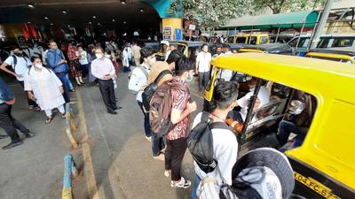Local transport run by local municipal bodies were off the roads in most of the districts in Maharashtra following the shutdown call (HT Photo) Local transport run by local municipal bodies were off the roads in most of the districts in Maharashtra following the shutdown call (HT Photo)