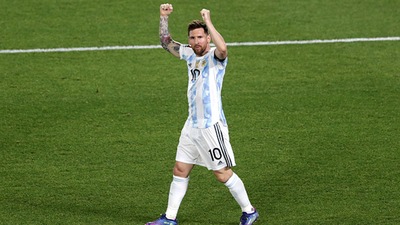 Lionel Messi of Argentina celebrates after scoring the first goal of his team.&nbsp; (Getty)