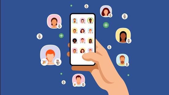 Twice the number of premium smartphones were sold by Flipkart in the sale this year in comparison with The Big Billion Days Sale in 2020 (Shutterstock) Twice the number of premium smartphones were sold by Flipkart in the sale this year in comparison with The Big Billion Days Sale in 2020 (Shutterstock)