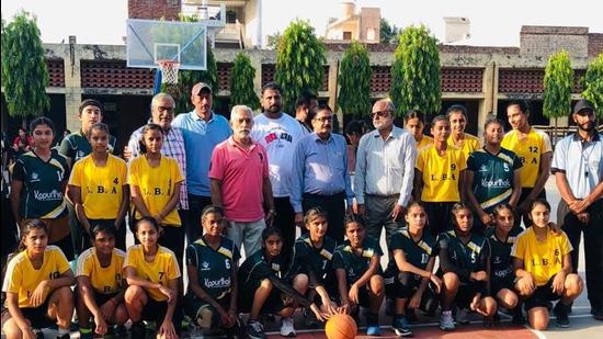 The 72nd Punjab State Junior Basketball Championship concluded at Khanna in Ludhiana on Monday. (HT Photo)