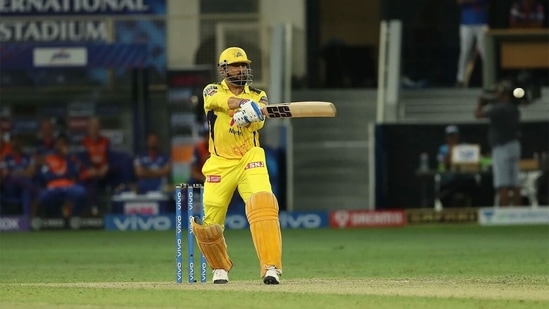 MS Dhoni hitting the winnings runs against Delhi Capitals. (IPLT20) MS Dhoni hitting the winnings runs against Delhi Capitals. (IPLT20)