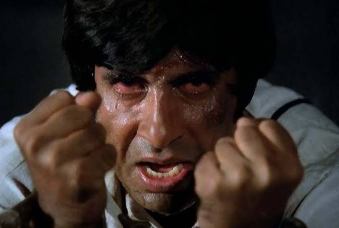 Amitabh Bachchan in all his angry young man glory