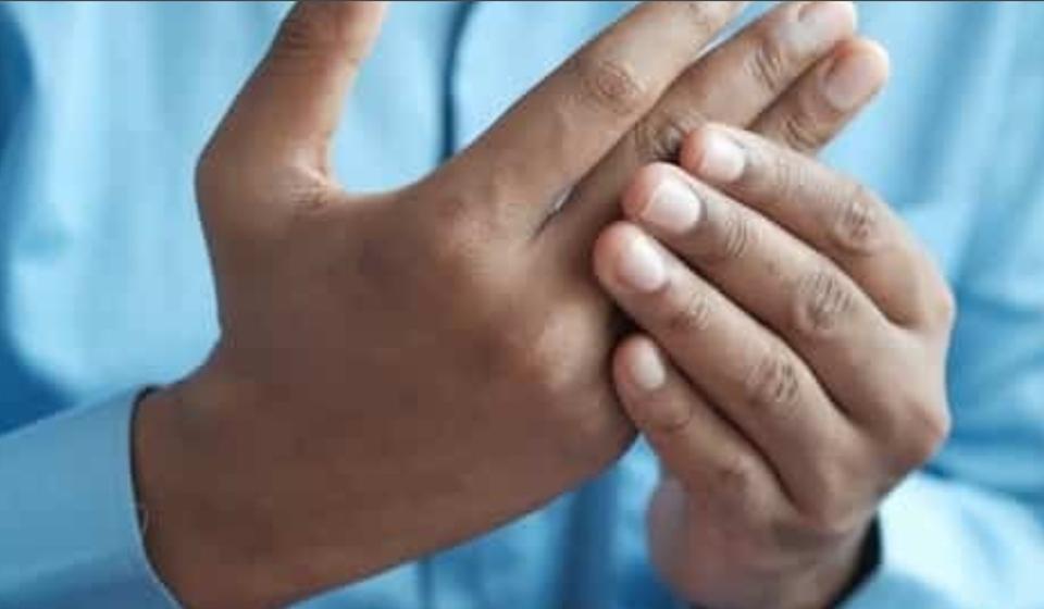 Osteoarthritis occurs when the protective cartilage that coats the ends of the bones breaks down over time, resulting in bone-on-bone friction (Unsplash) Osteoarthritis occurs when the protective cartilage that coats the ends of the bones breaks down over time, resulting in bone-on-bone friction (Unsplash)