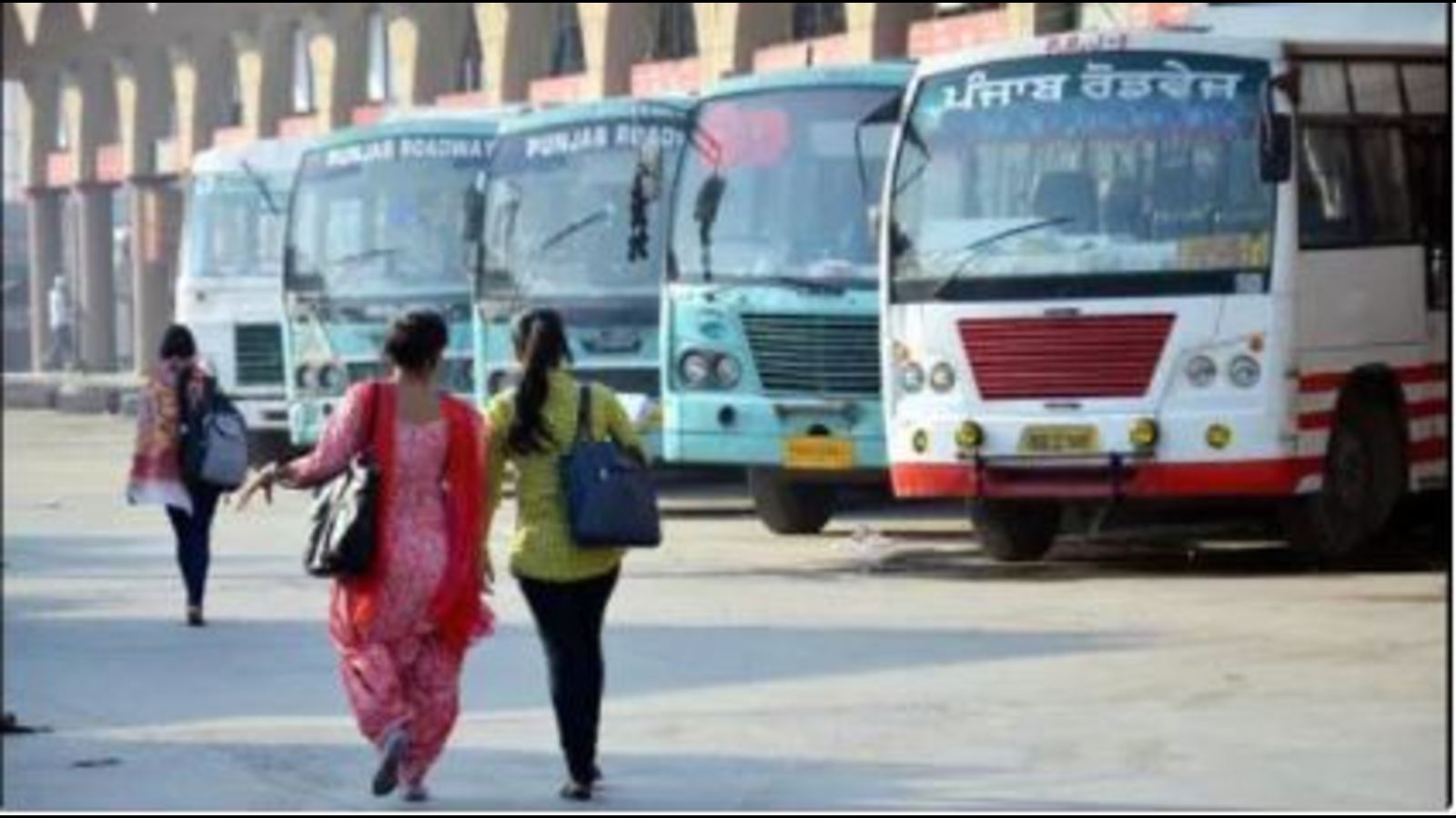 Vehicle tracking system to be must for private buses Punjab transport