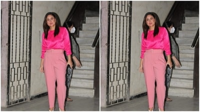 Kareena Kapoor was spotted by paparazzi, entering her manager’s office in Khar. She topped fashion standards in an all-pink ensemble and we are still drooling. (HT Photos/Varinder Chawla) Kareena Kapoor was spotted by paparazzi, entering her manager’s office in Khar. She topped fashion standards in an all-pink ensemble and we are still drooling. (HT Photos/Varinder Chawla)