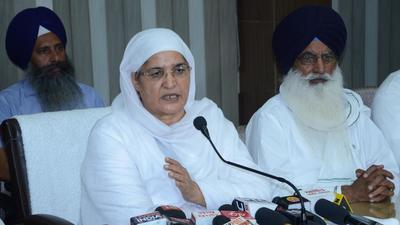 SGPC president Bibi Jagir Kaur addressing a press conference in Amritsar on Tuesday. (Sameer Sehgal/HT)