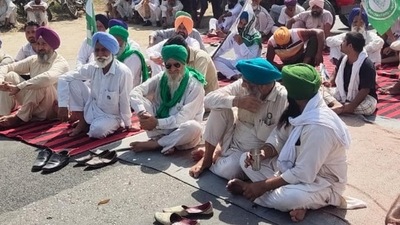Multiple rounds of talks with the government have failed to break the deadlock between the two sides. (HT Photo) Multiple rounds of talks with the government have failed to break the deadlock between the two sides. (HT Photo)