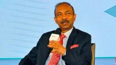 Amit Khare is an IAS officer of the 1985 batch.&nbsp; (File Photo)