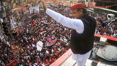 Samajwadi Party President Akhilesh Yadav during the 'Samajwadi Vijay Yatra' in Kanpur. (PTI) Samajwadi Party President Akhilesh Yadav during the 'Samajwadi Vijay Yatra' in Kanpur. (PTI)