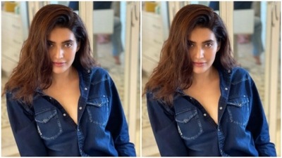 This is not the first time that Karishma has put fashion police on immediate alert. A few days back, she posed in an all-denim outfit and looked drool-worthy. (Instagram/@karishmaktanna)